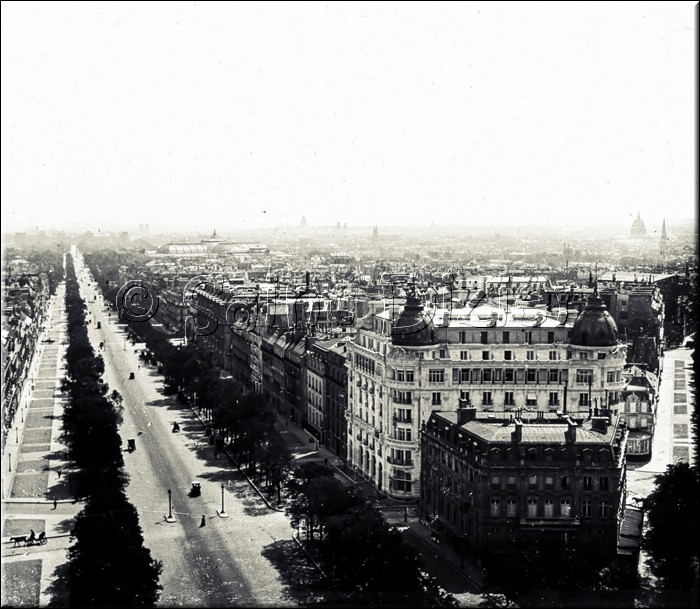 Champs Elysees.jpg