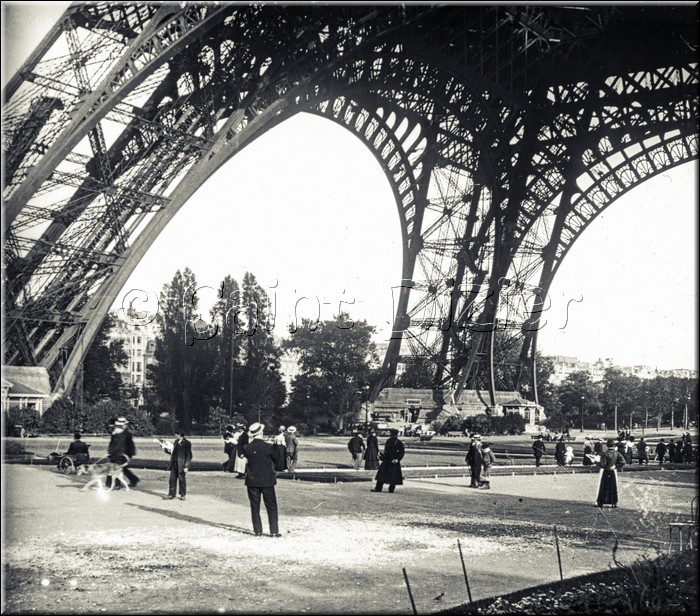 jardin tour eiffel.jpg